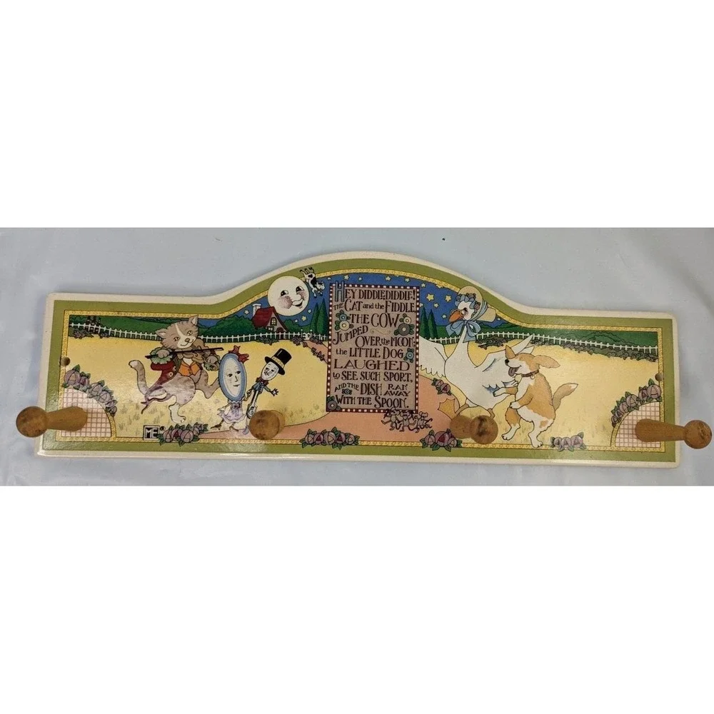 Hey Diddle Diddle Ceramic Coat Hanger Rack 16.75 Inch